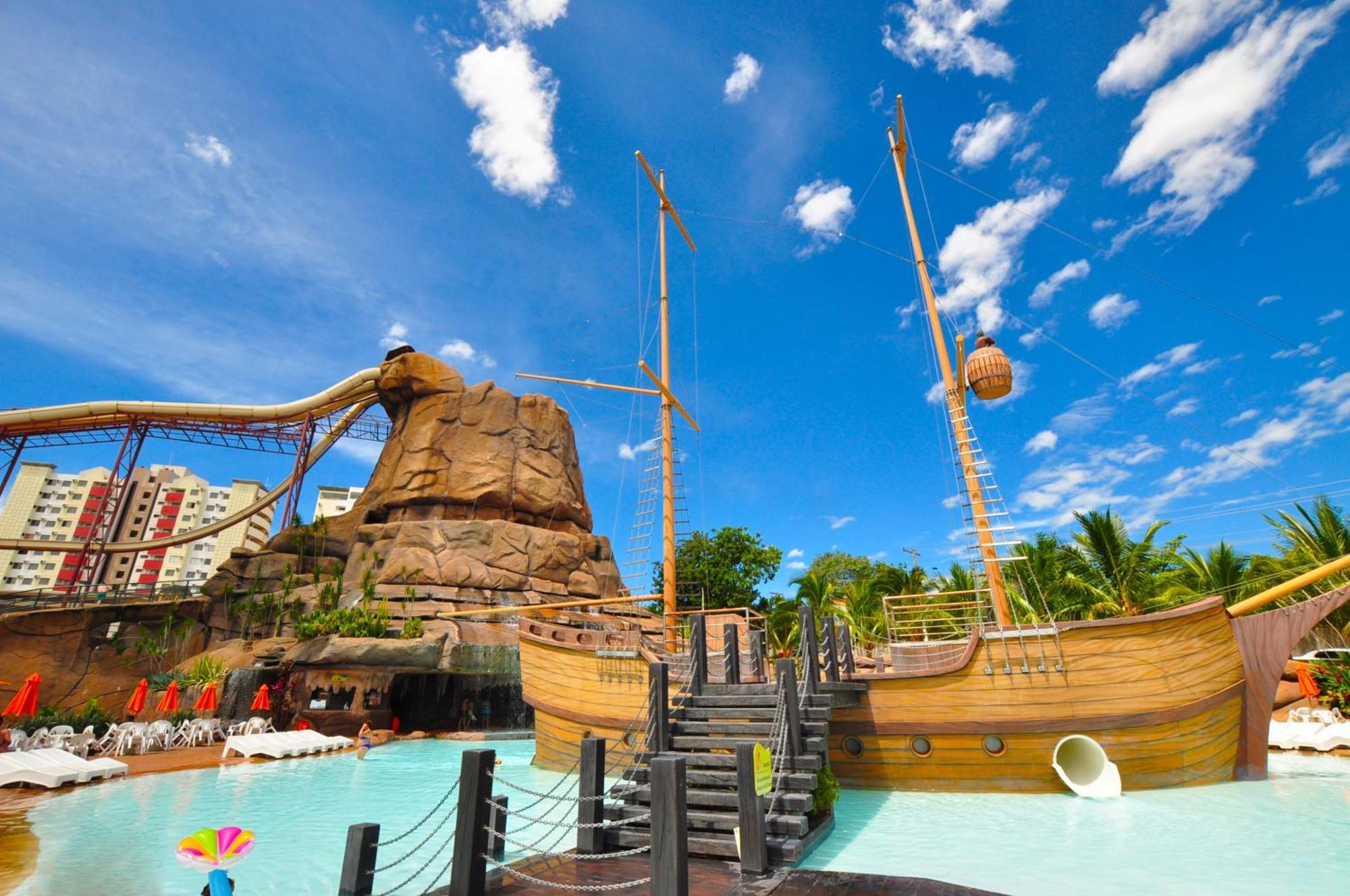 Spazzio Diroma Com Acesso Ao Acqua Park, Splash E Slide กัลดัสโนวัส ภายนอก รูปภาพ